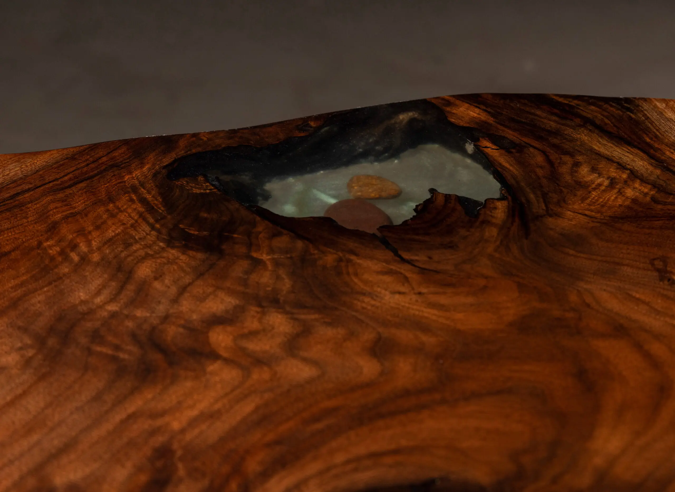 sentient_resine_river_colorado_table_11 Epoxy resin river table intricate detail