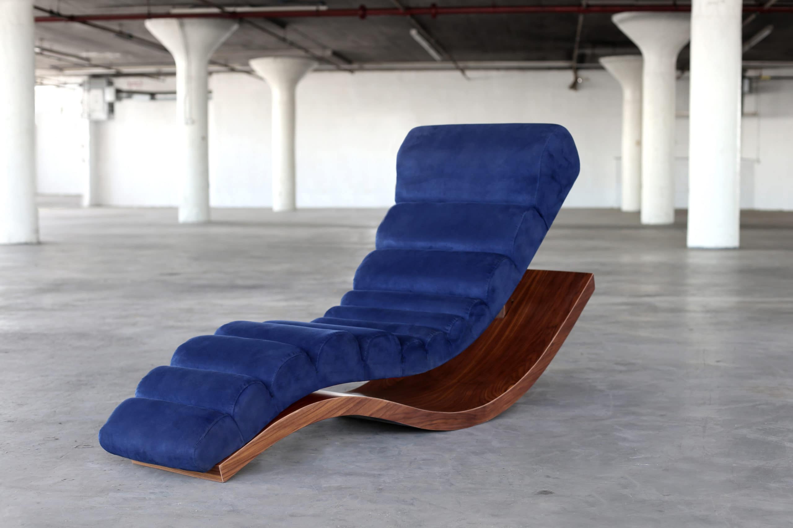 luxury residential wave lounge chair