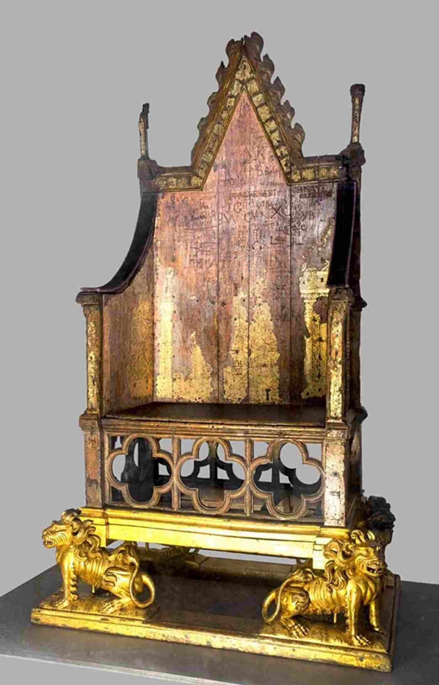CORONATION CHAIR | WESTMINSTER ABBEY