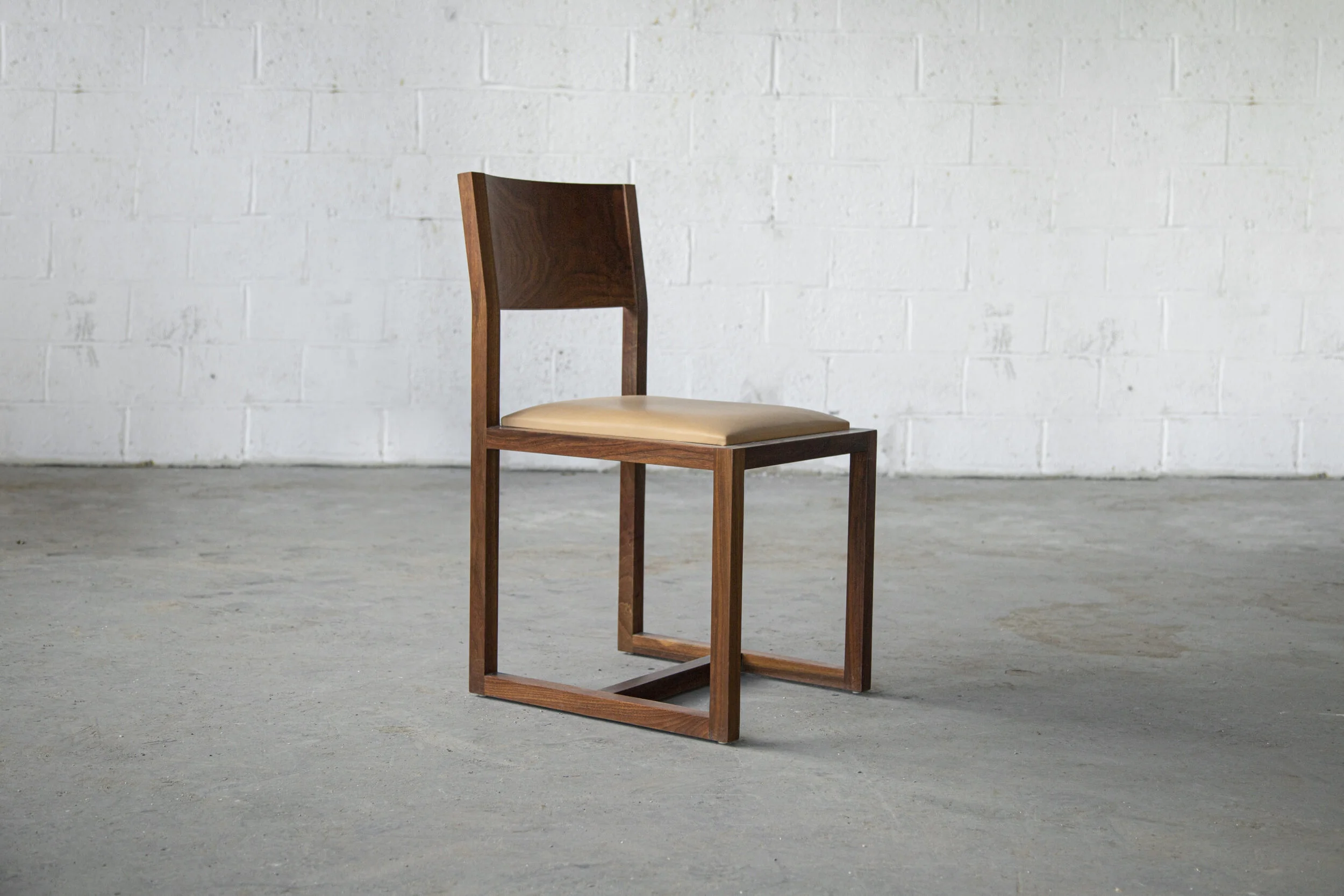 SENTIENT Saint Lawrence Chair