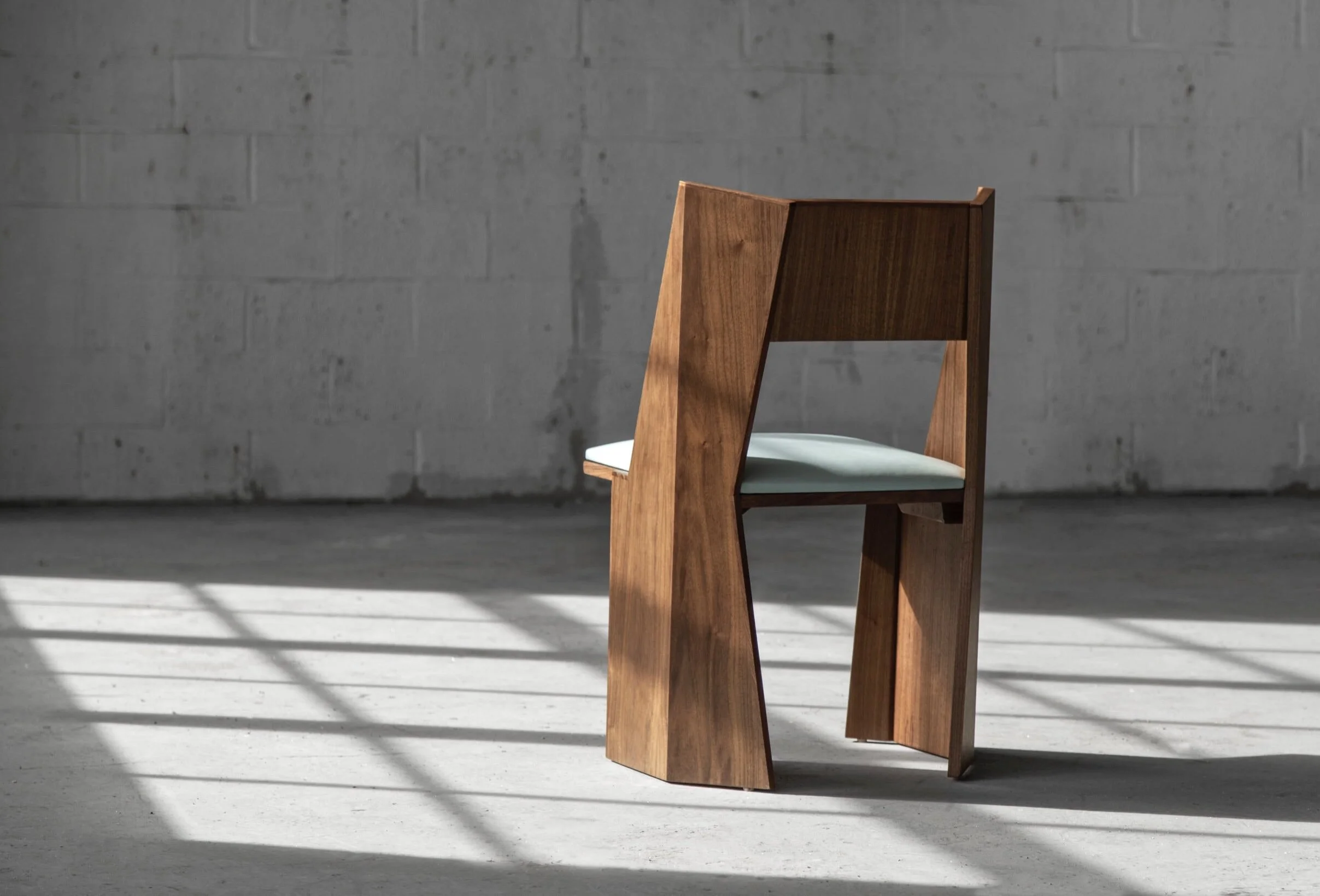 SENTIENT Symphony Chair
