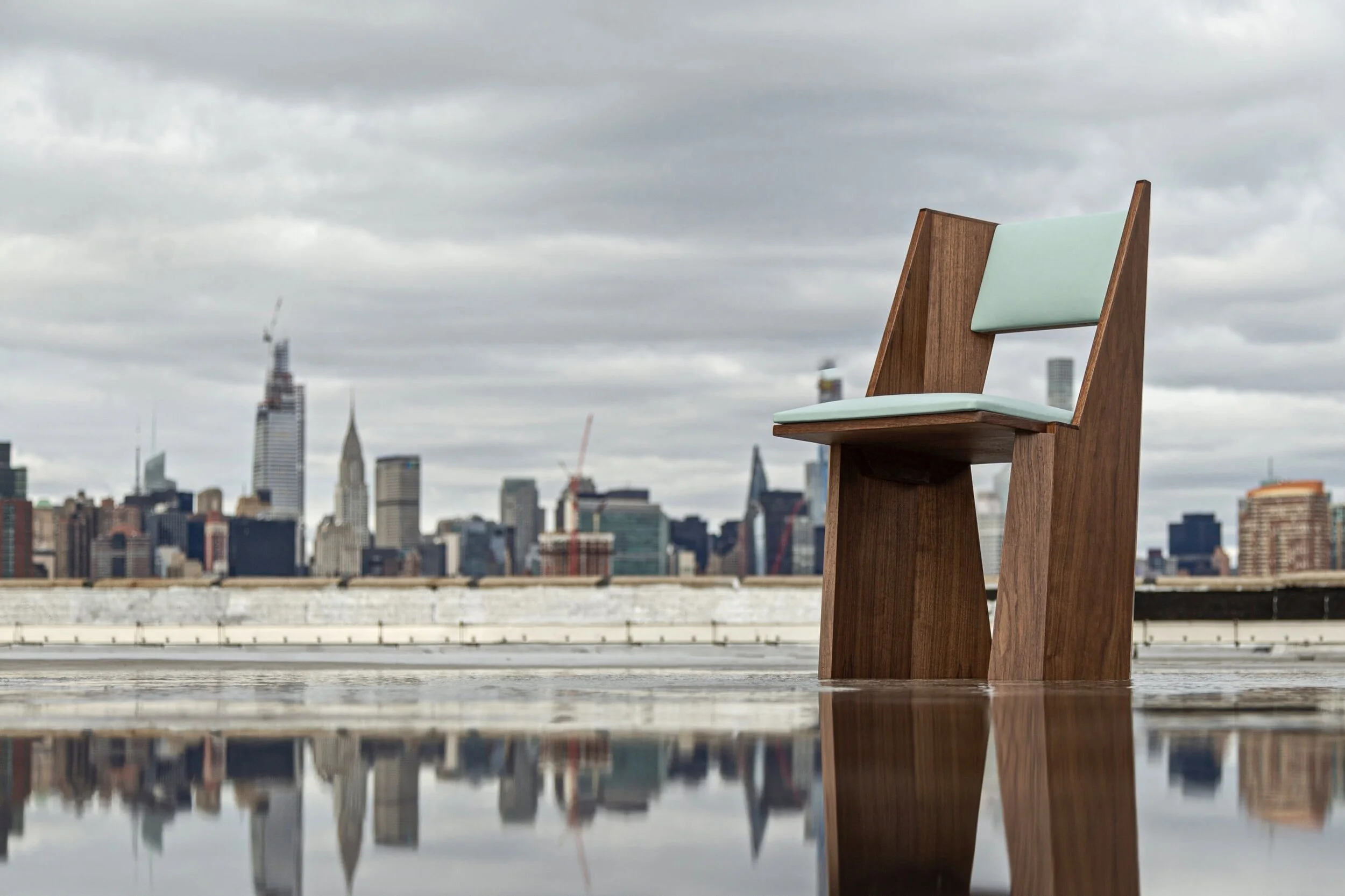 SENTIENT | Symphony Chair